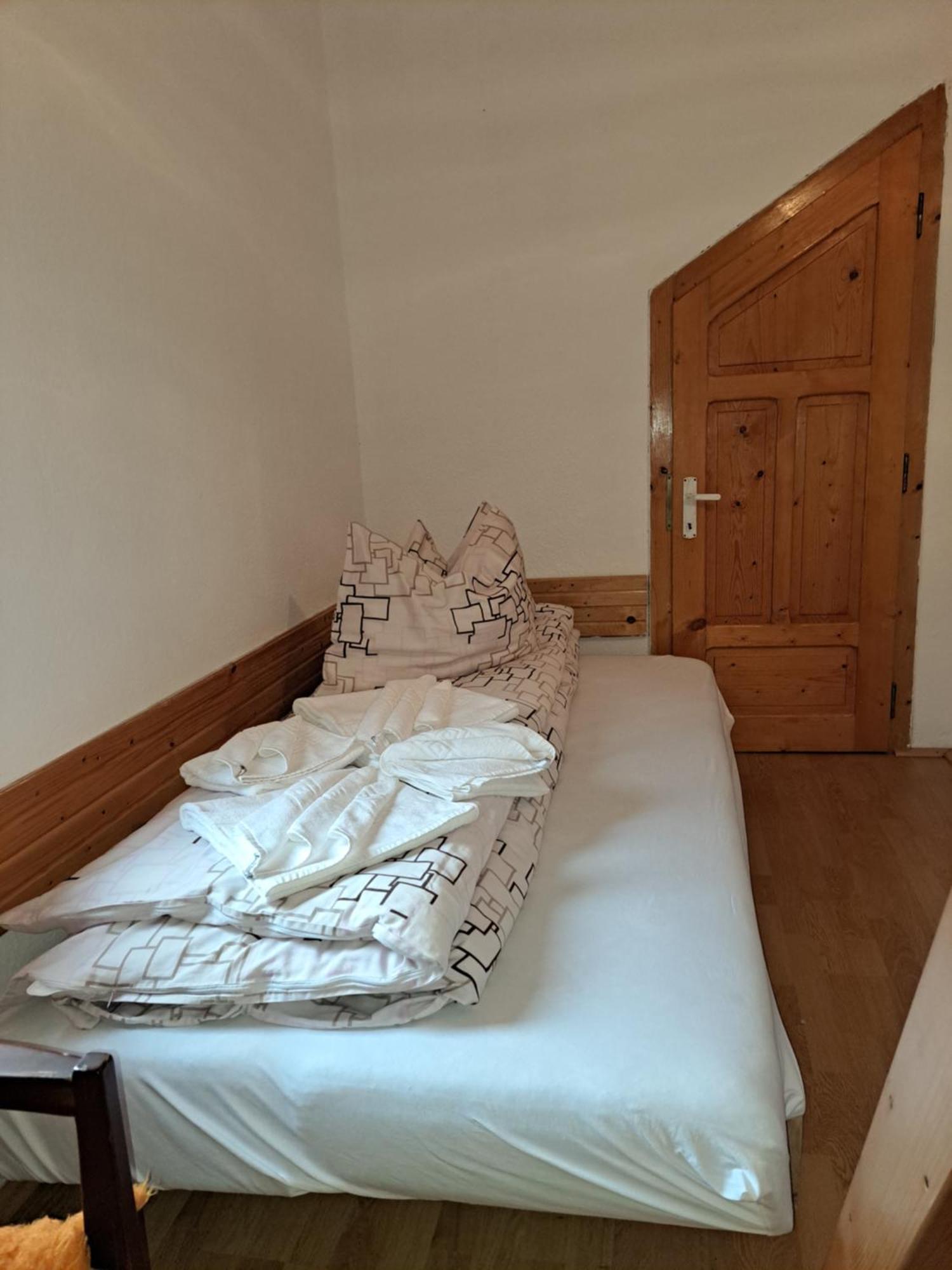 Casa Dintre Meri Poiana Mărului Zewnętrze zdjęcie