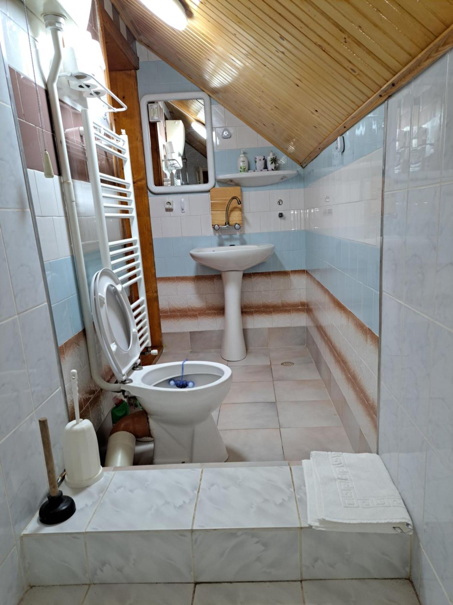 Casa Dintre Meri Poiana Mărului Zewnętrze zdjęcie